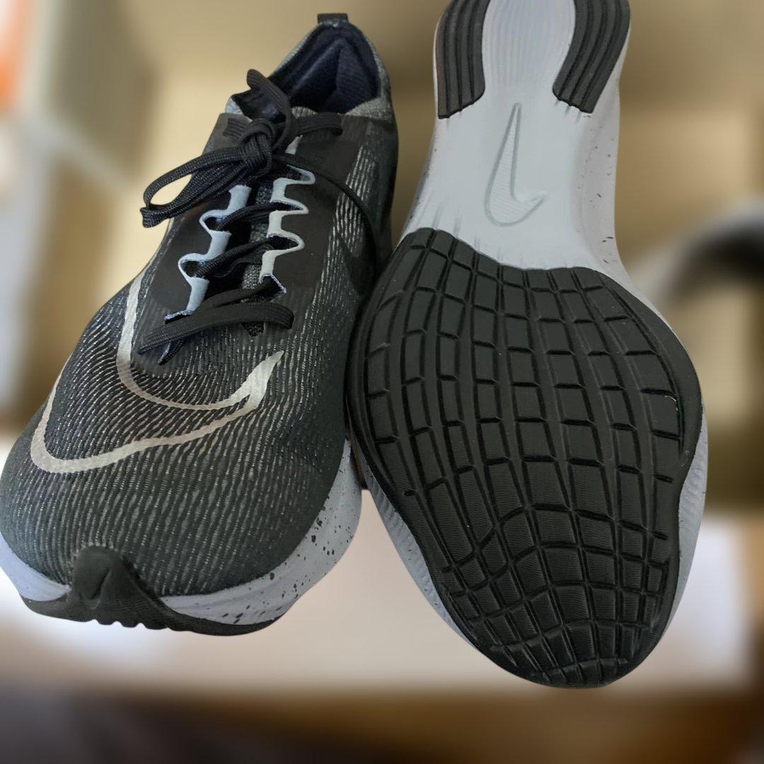 NIKEズームフライ4ダークグレーシルバー25cm新品未使用ナイキ