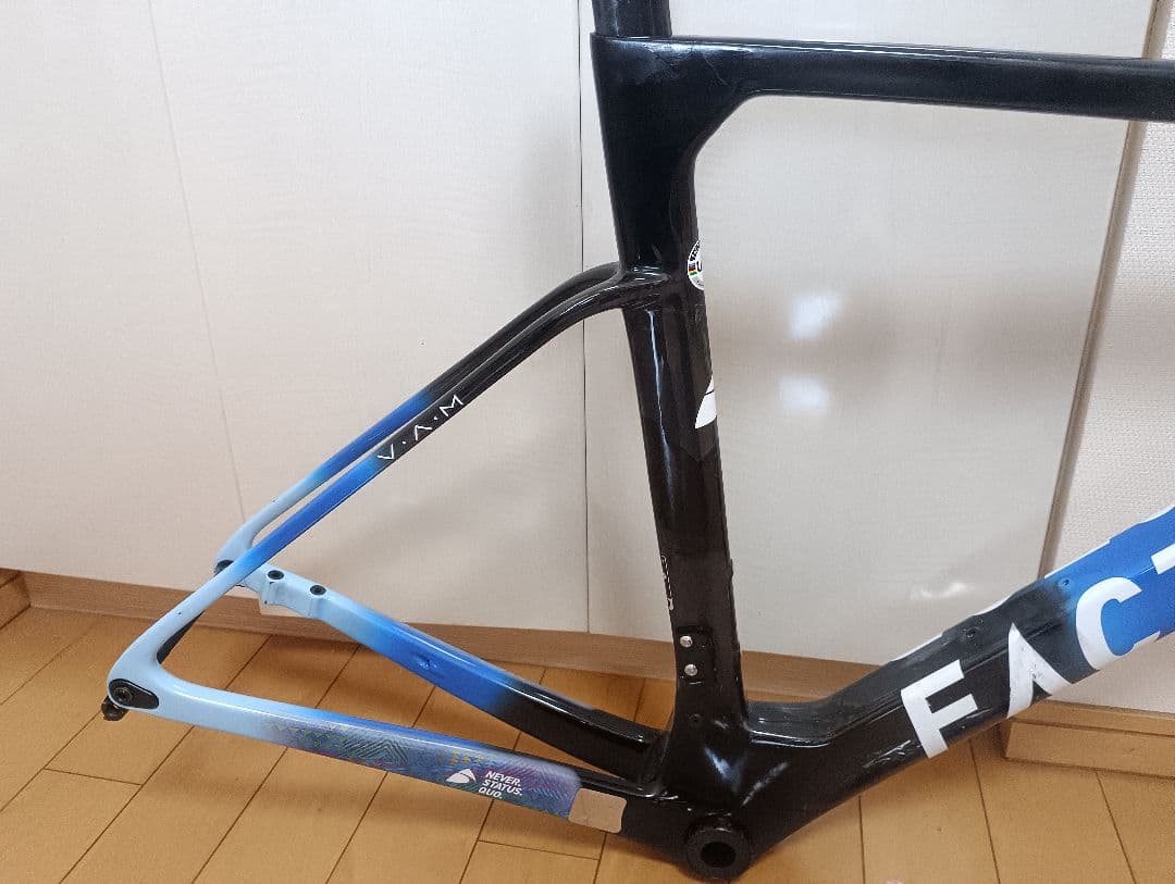 中華カーボンフレーム FACTOR ostro vam仕様