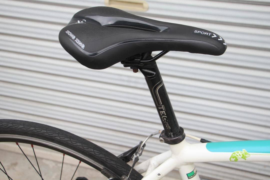 引き取り限定♪人気のビアンキ♪カメレオンテSPORT♪due♪訳ありなんです♪