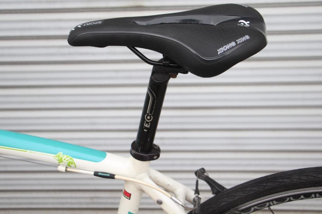 引き取り限定♪人気のビアンキ♪カメレオンテSPORT♪due♪訳ありなんです♪