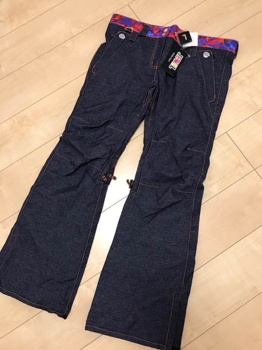 【新品タグ付】JEWEL♡スノボウェア上下セット