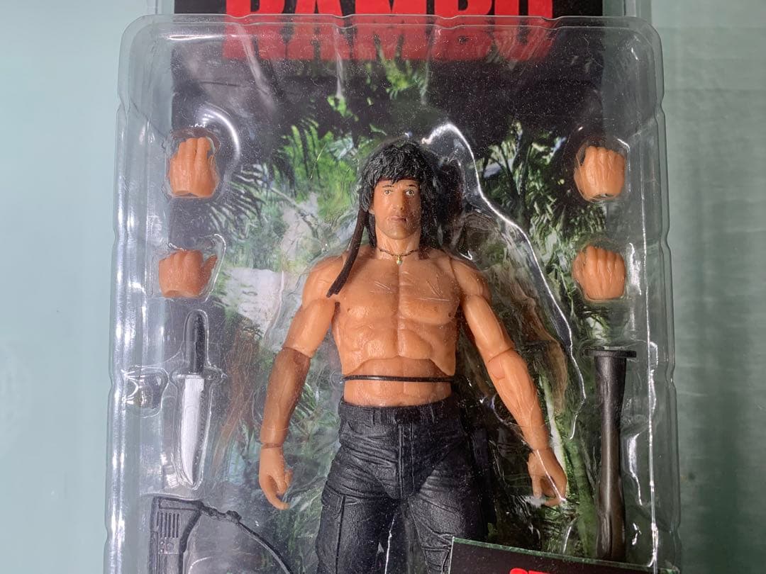 NECA ランボー2 怒りの脱出　スタローンフィギュア　7インチ