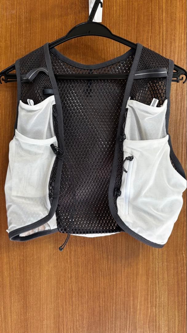 最終値下‼️SALOMON ACTIVE SKIN 8