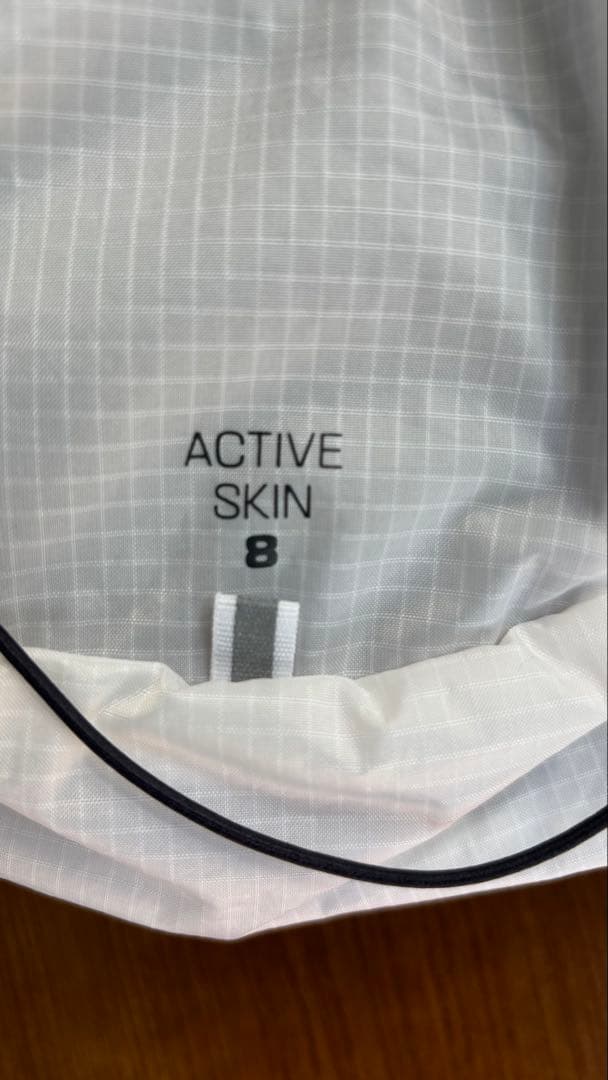 最終値下‼️SALOMON ACTIVE SKIN 8