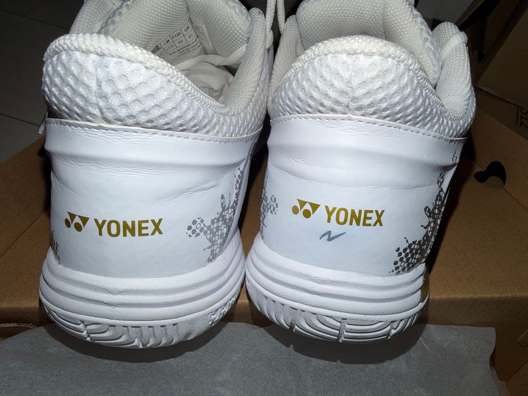 YONEXバドミントンシューズ、エクリプションZ3、27.0