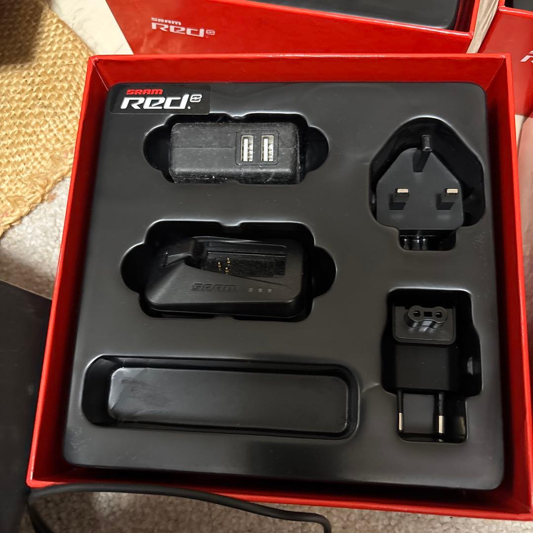 SRAM RED eTap Wi-FLi 11s 走行100キロ未満　箱付き