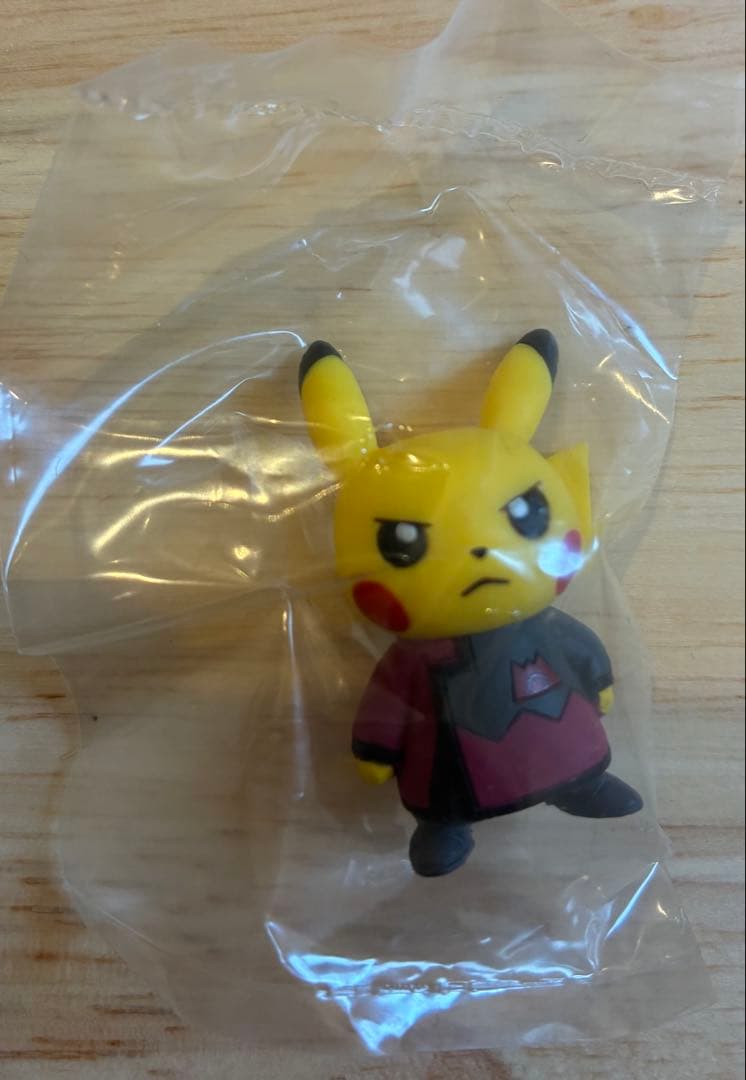 ボスごっこピカチュウ　12個セット　ポケモンセンター　ガチャガチャ