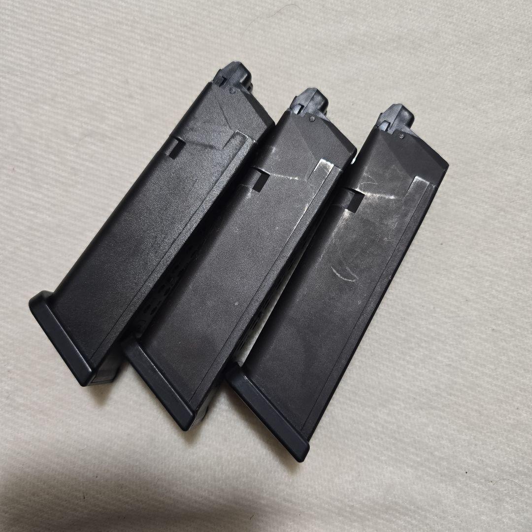 東京マルイ グロック17 Gen4 予備マガジン3つ付き