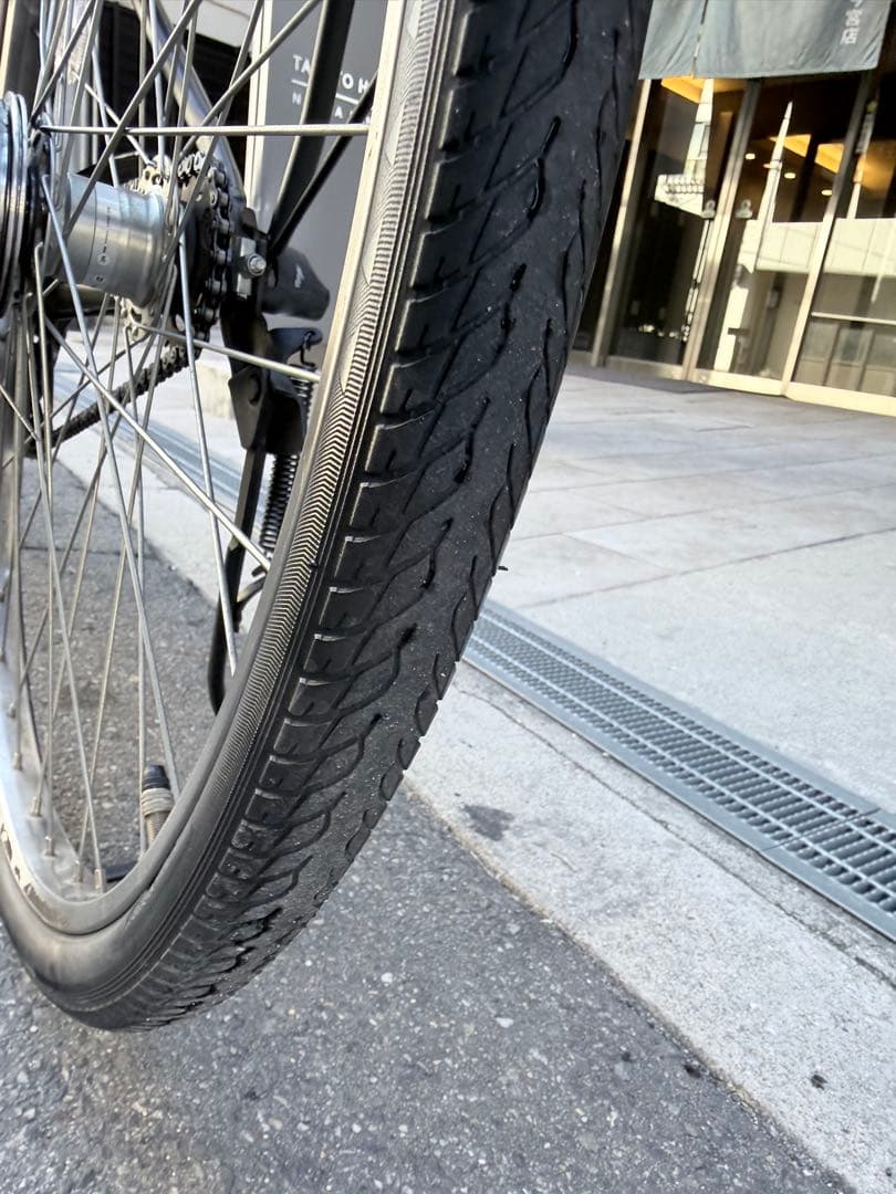 大阪府　ヤマハ　電動アシスト自転車 ダークグレー 前部バスケット付き