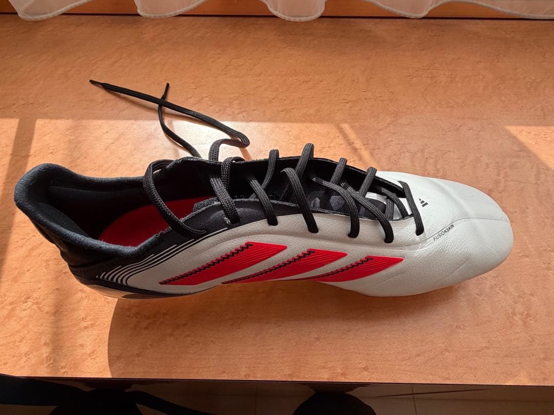 adidas Copa サッカーシューズ ホワイト/レッド