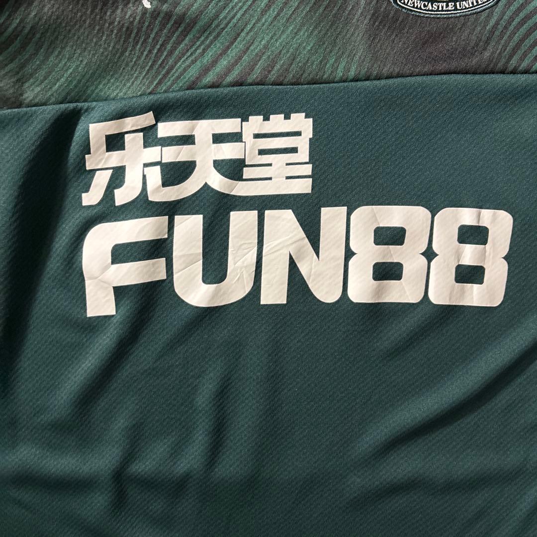 PUMA ニューカッスル・ユナイテッドFC サッカーシャツ　ユニフォーム
