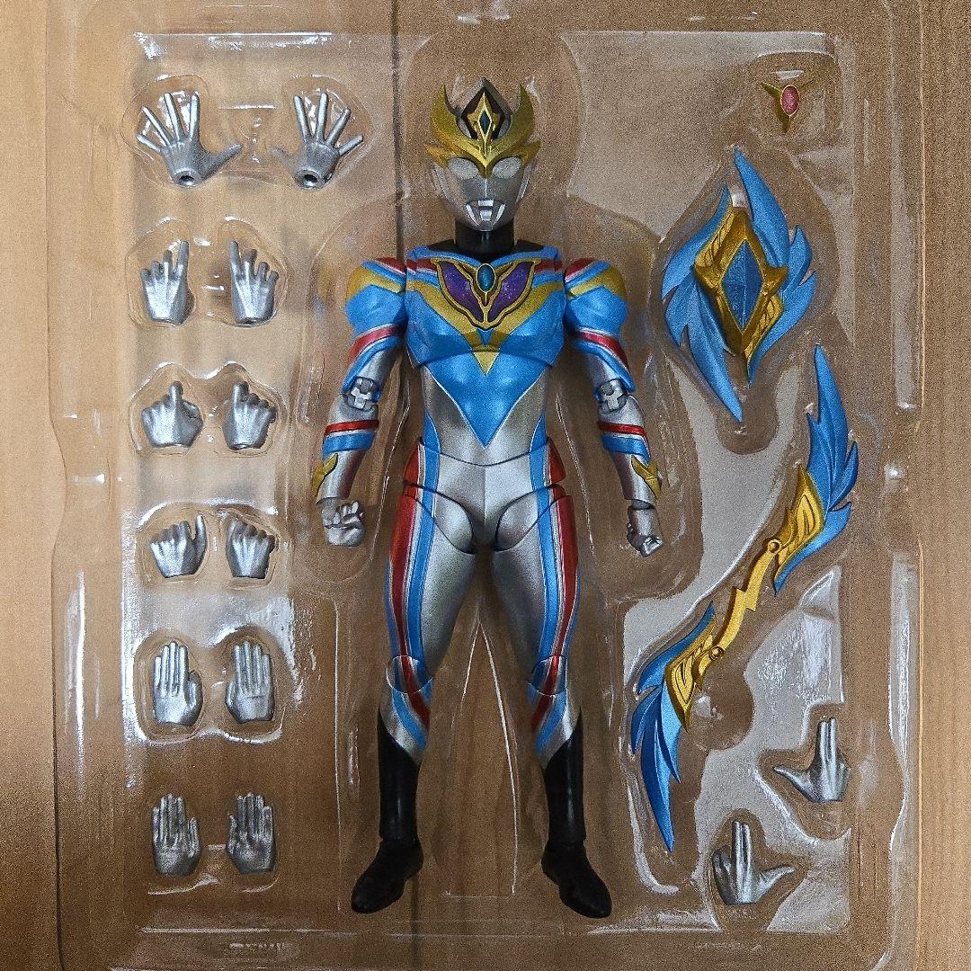 S.H.Figuarts ウルトラマンデッカー ダイナミックタイプ