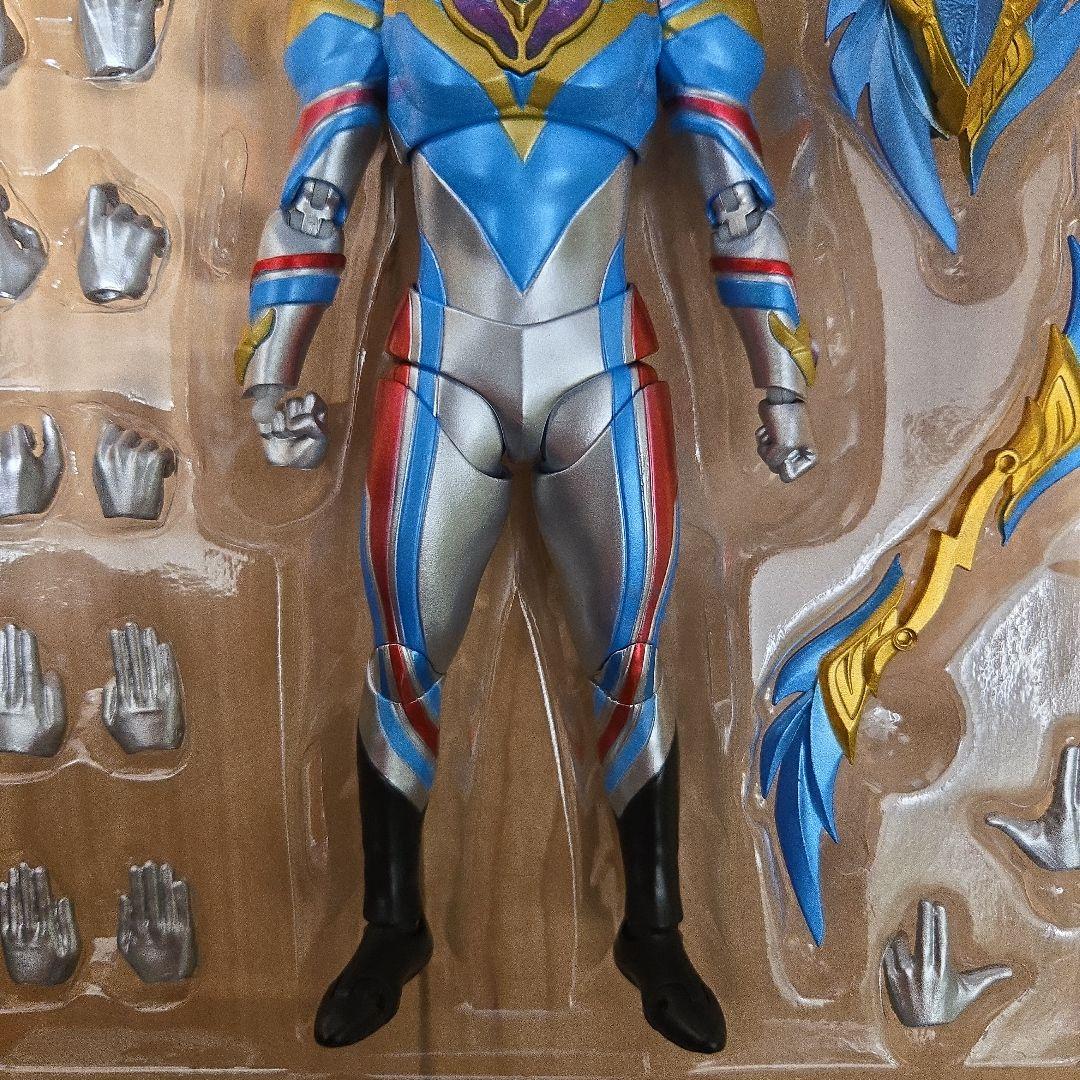 S.H.Figuarts ウルトラマンデッカー ダイナミックタイプ