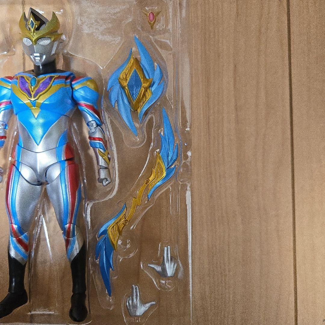 S.H.Figuarts ウルトラマンデッカー ダイナミックタイプ