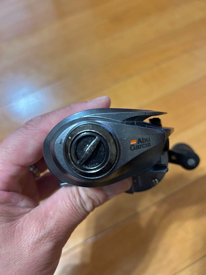 Abu Garcia Revo LT7-L ベイトリール
