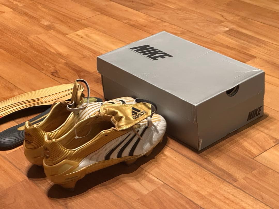 【超希少】*最終値下げ*adidas Predator  absolute