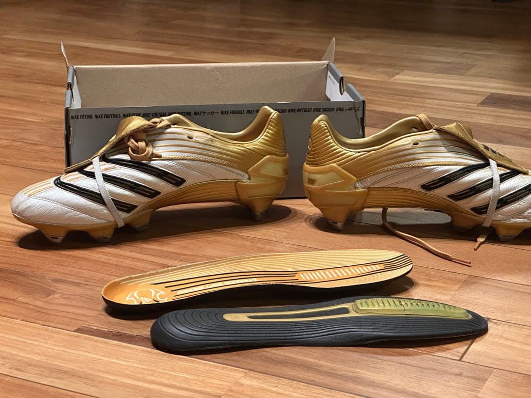 【超希少】*最終値下げ*adidas Predator  absolute