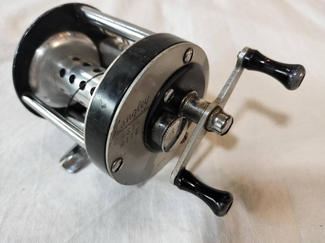 ☆ラングレー　Langley CAST-RITE 380A　ダイレクトリール