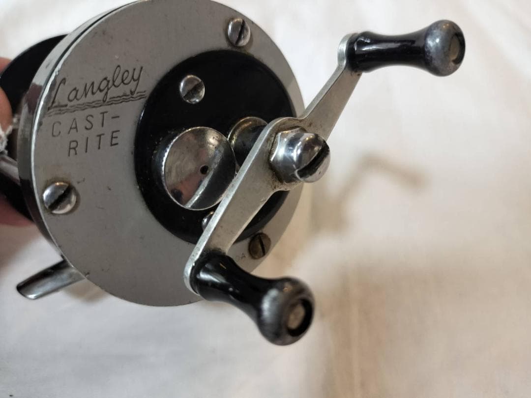 ☆ラングレー　Langley CAST-RITE 380A　ダイレクトリール