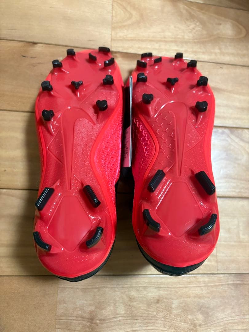 新品　Nike Phantom Vision スパイク　24cm