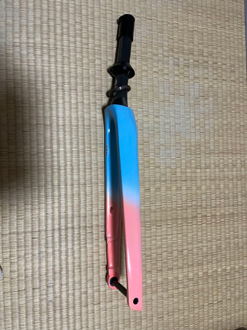 TREK EMONDA ALR 5 カーボン　フロントフォーク 700c