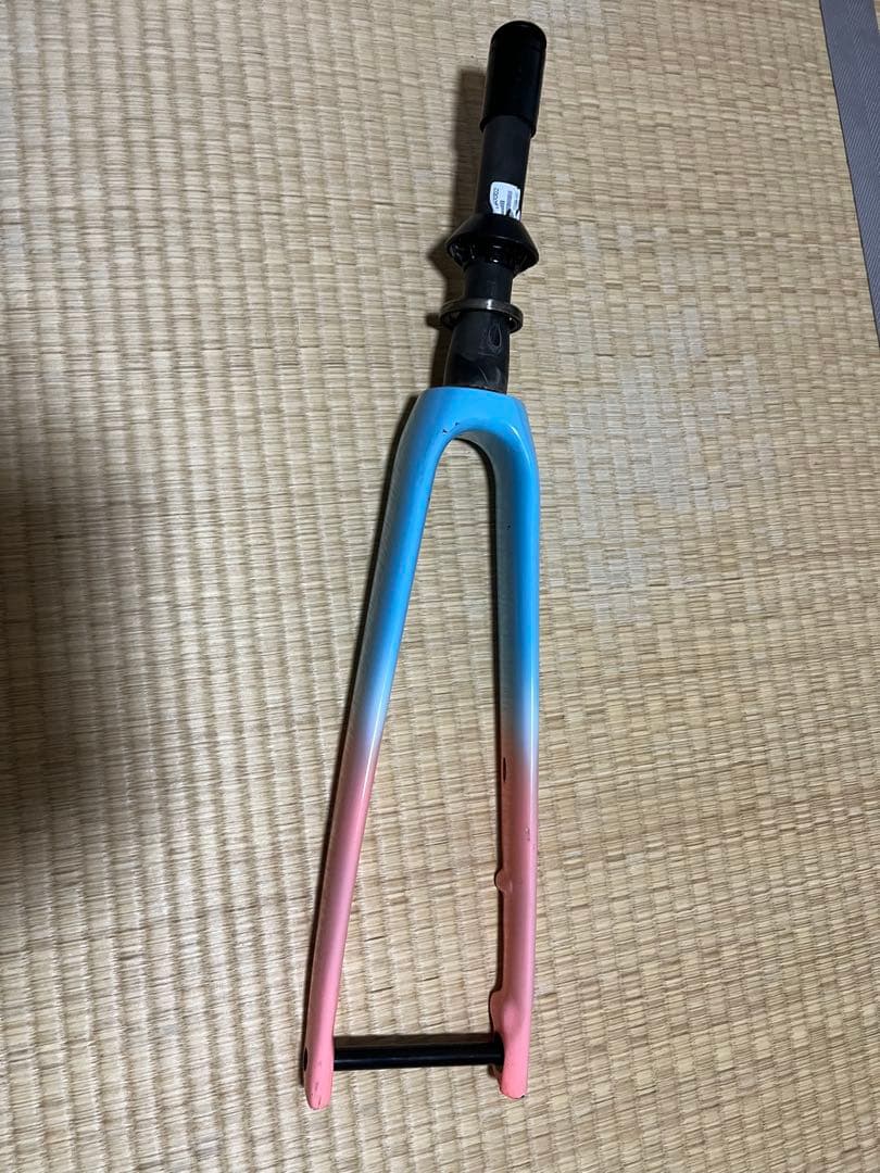 TREK EMONDA ALR 5 カーボン　フロントフォーク 700c
