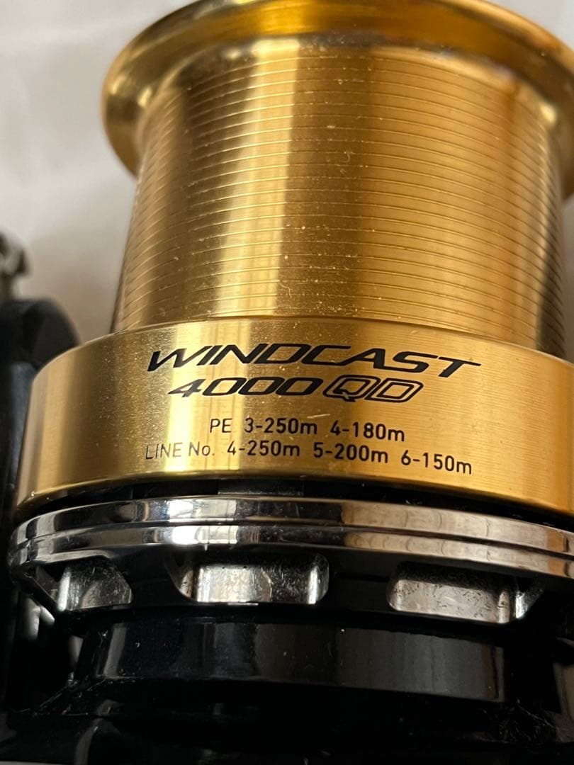 ダイワ　WINDCAST4000QD