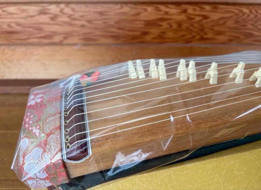 木製琴　13弦