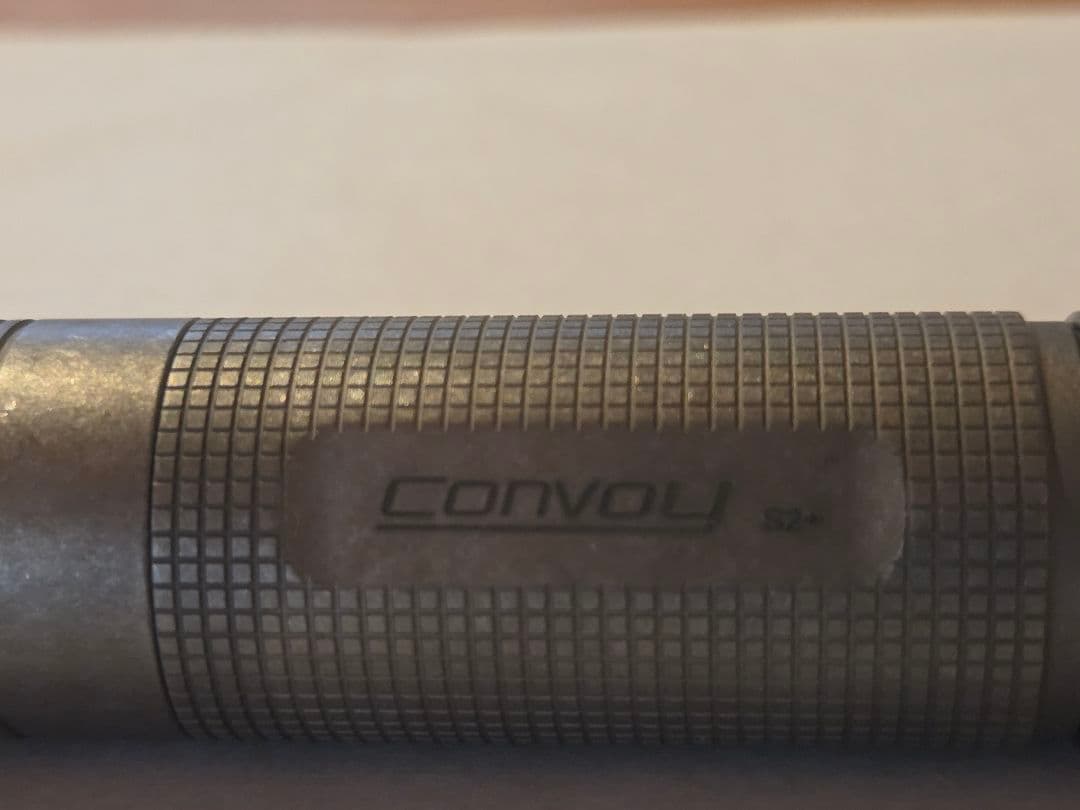 Convoy S2+チタンTitanium 519a 4500K新品バッテリー付