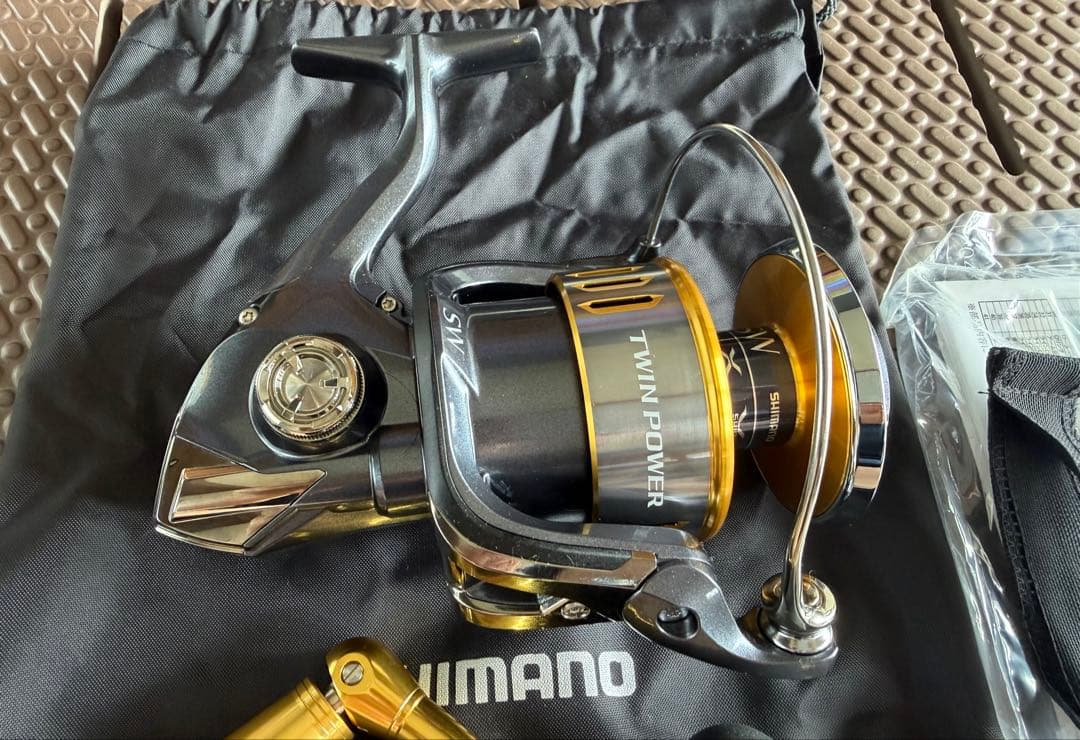 釣*き様 【未使用】SHIMANO スピニングリールTWINPOWER SW14