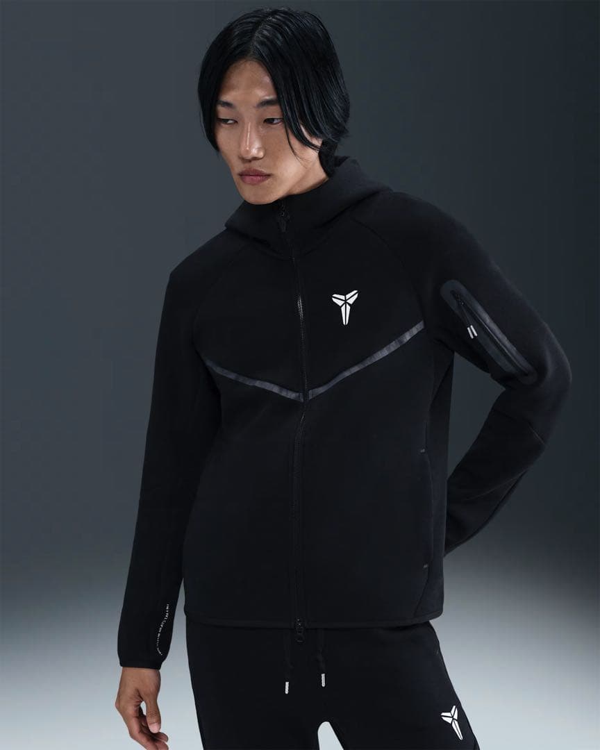 新品未使用Kobe Bryant ×NIKEテックフリースセットアップデカサイズ