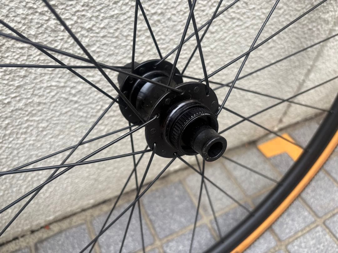 Bontrager チューブレスレディー対応　Discアルミホイール