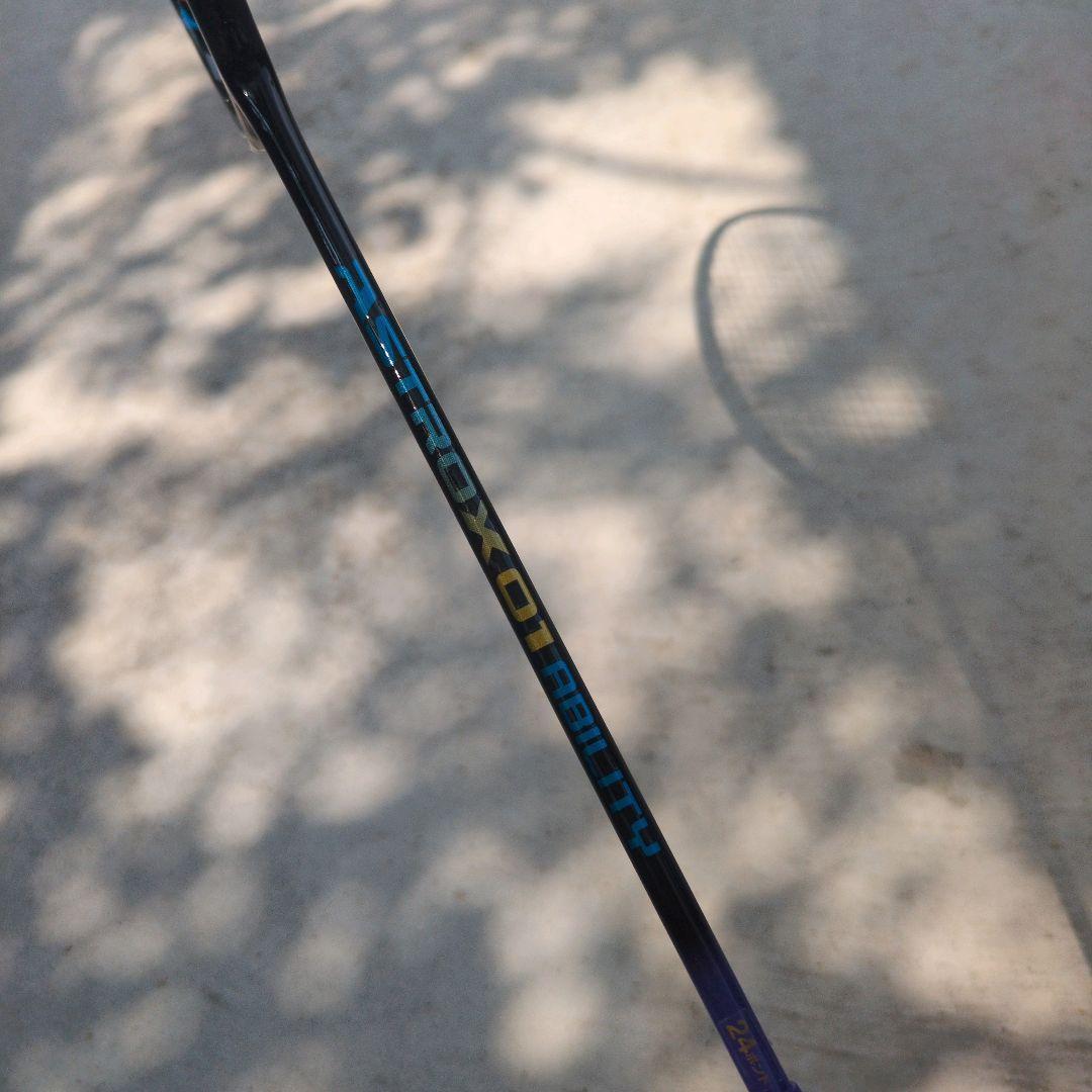 【美品】YONEX バドミントンラケット アストロクス01アビリティ