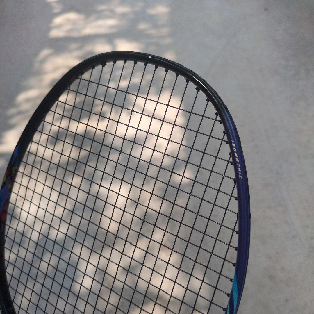 【美品】YONEX バドミントンラケット アストロクス01アビリティ
