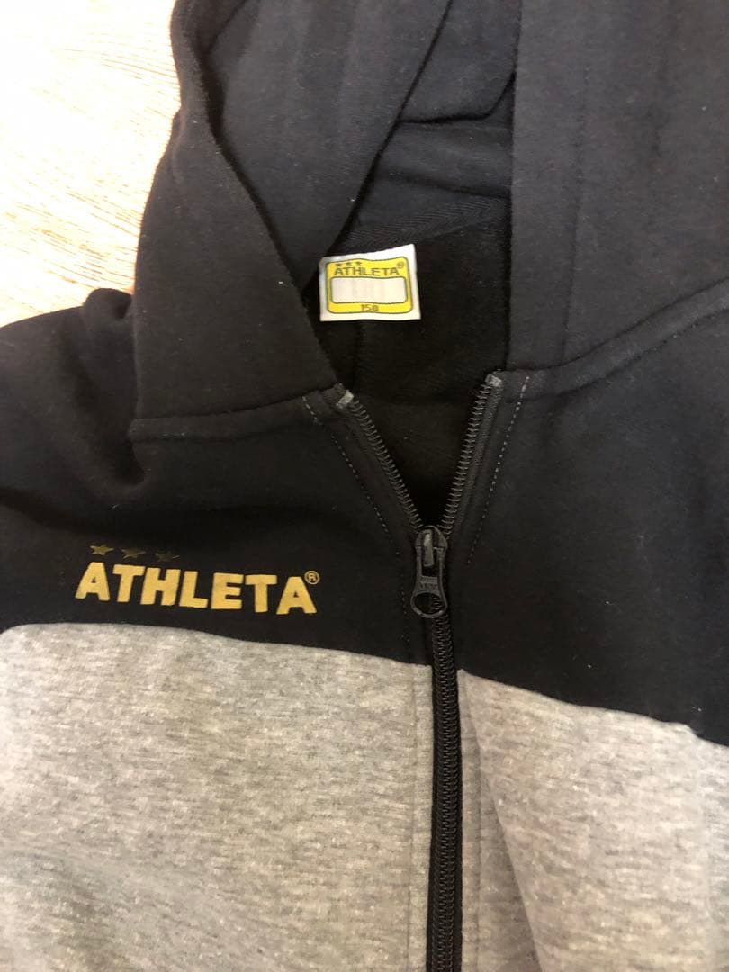 ATHLETA フード付きジャケットとパンツ　150センチ　2点セット