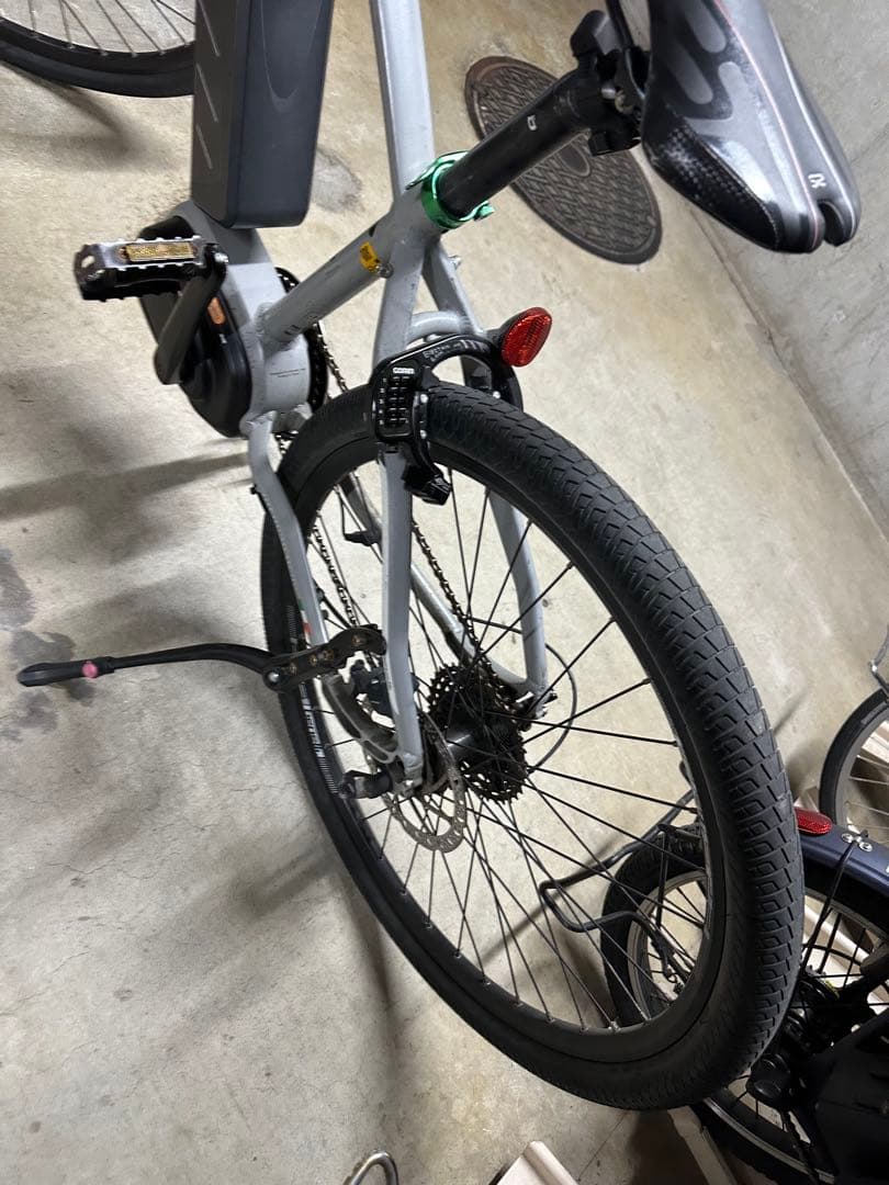 電動アシスト自転車 スポーツタイプ　ベネリ