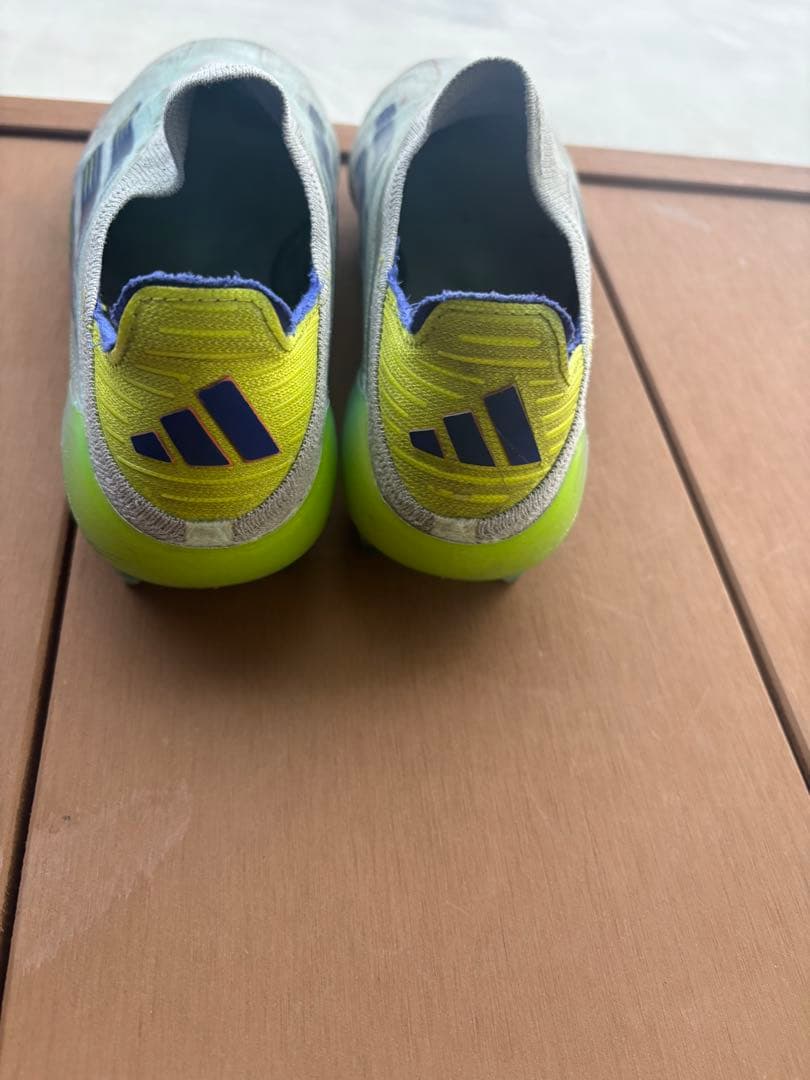 adidas F50 サッカーシューズ