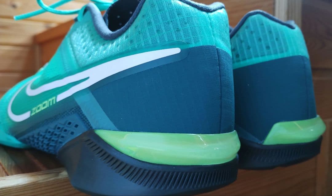 ぶ*す様 Nike ズームメトコンターボ２　２７cm メンズワークアウト シュー
