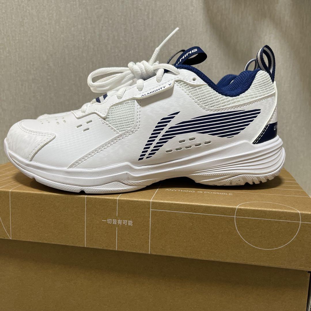 【新品】リーニン　バドミントンシューズ　ジュニア ブルーホワイト　21.5センチ