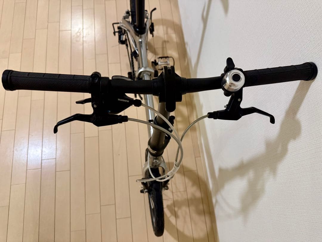 ルノープラチナライト8 軽量折り畳み自転車
