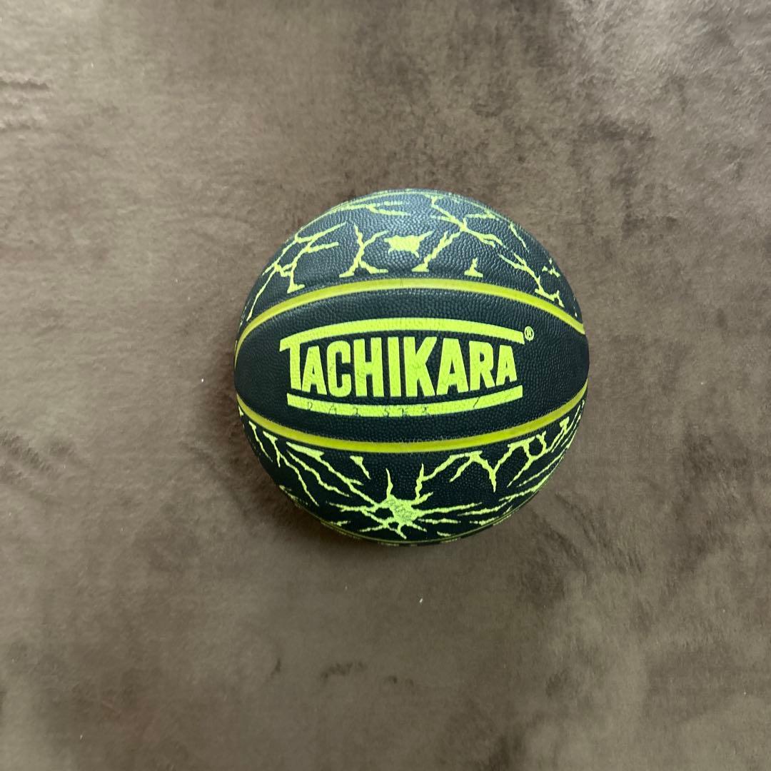 TACHIKARA バスケットボール 7号 黒/緑 暗闇光