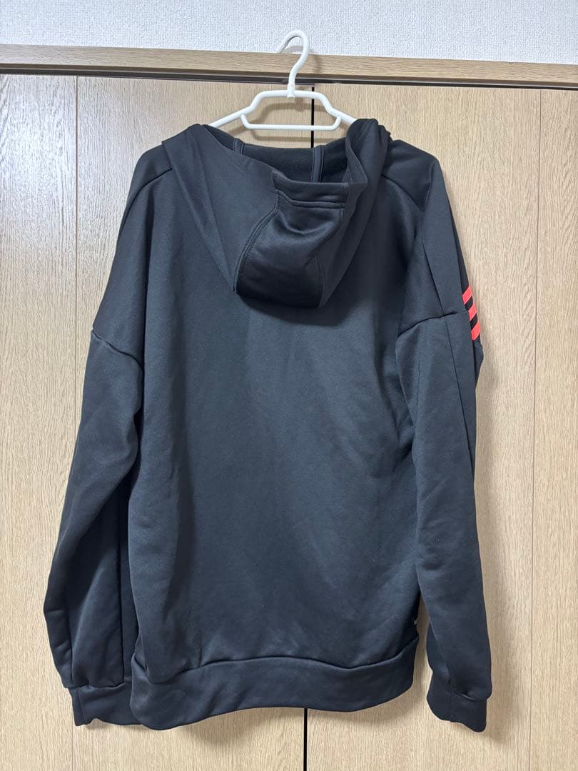adidas フルジップ ジャージ ブラック/オレンジ