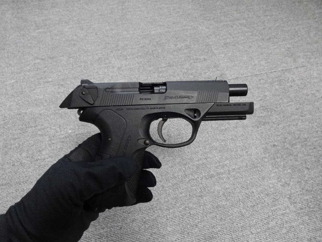 PX4 ガスガン 本体＋マガジン2本