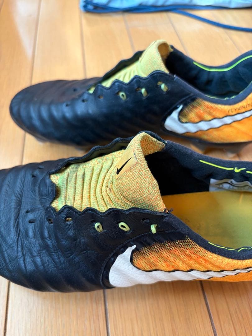Nike ティエンポレジェンド7 25.5cm