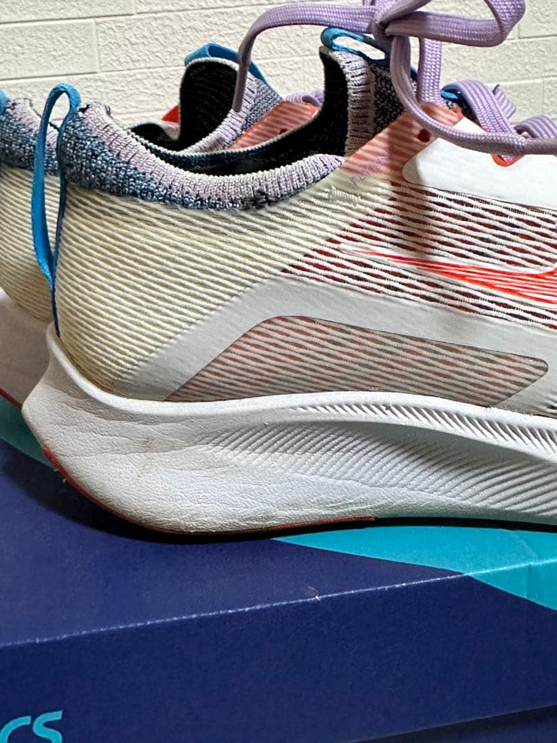 Nike ランニングシューズ ホワイト/オレンジ/ブルー