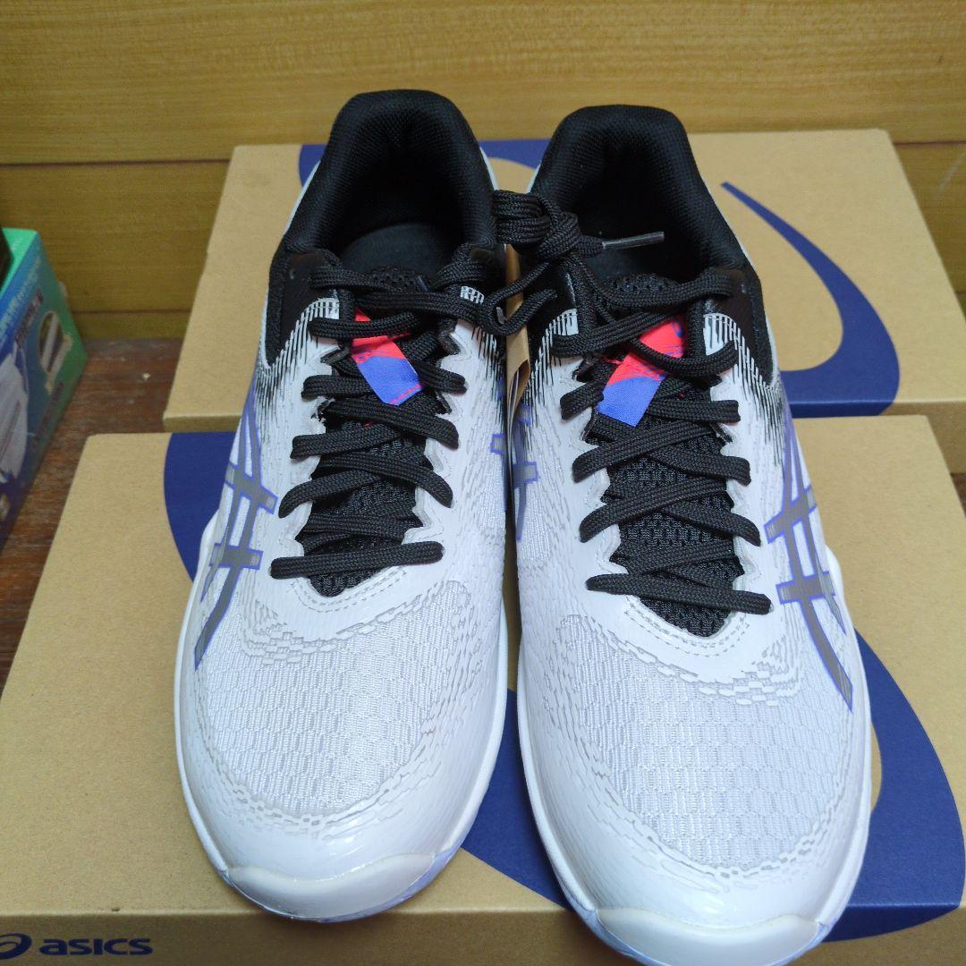 asics バレーボールシューズ ホワイト/ブラック/パープル ブイスイフト