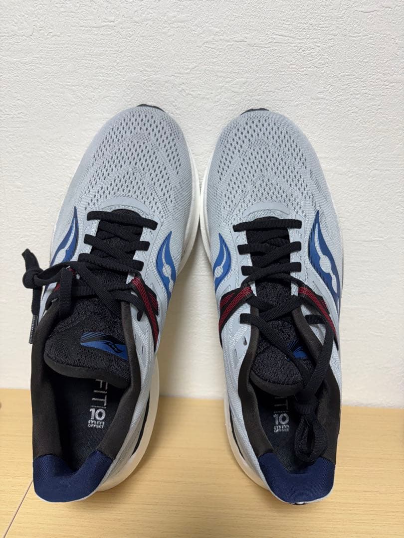 【値下げ】Saucony Endorphin Speed 3 26.5CM