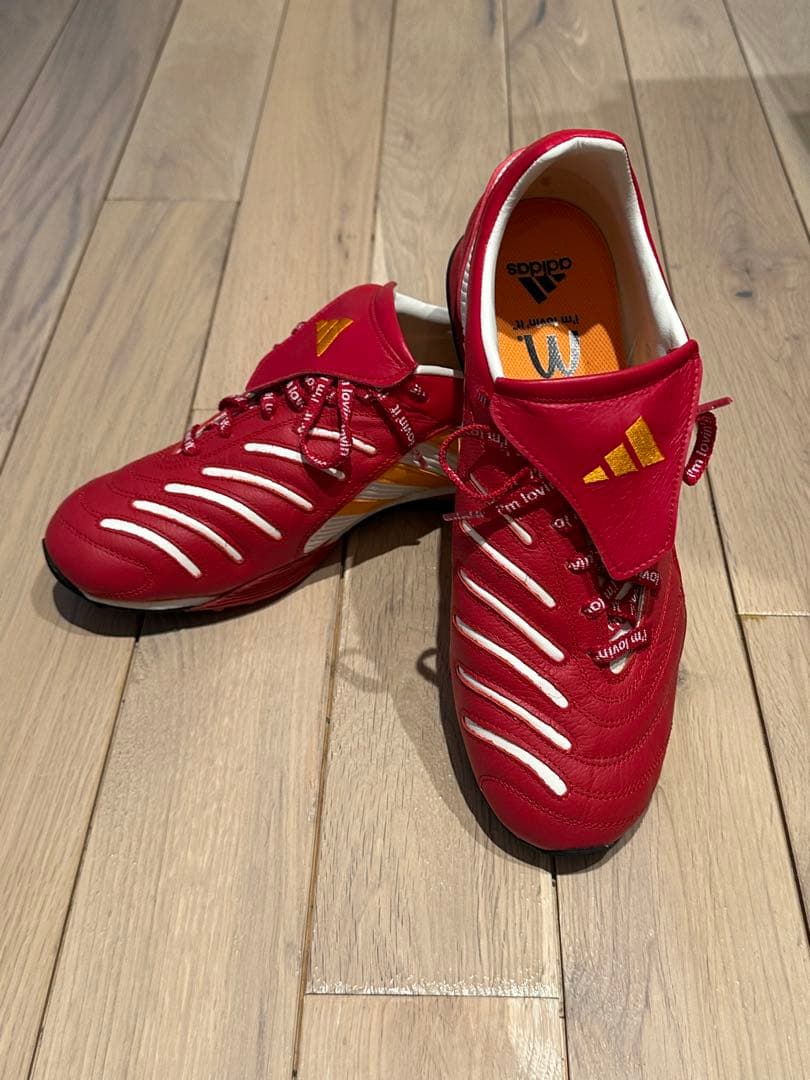 マクドナルド　× adidas サッカーシューズ レッド