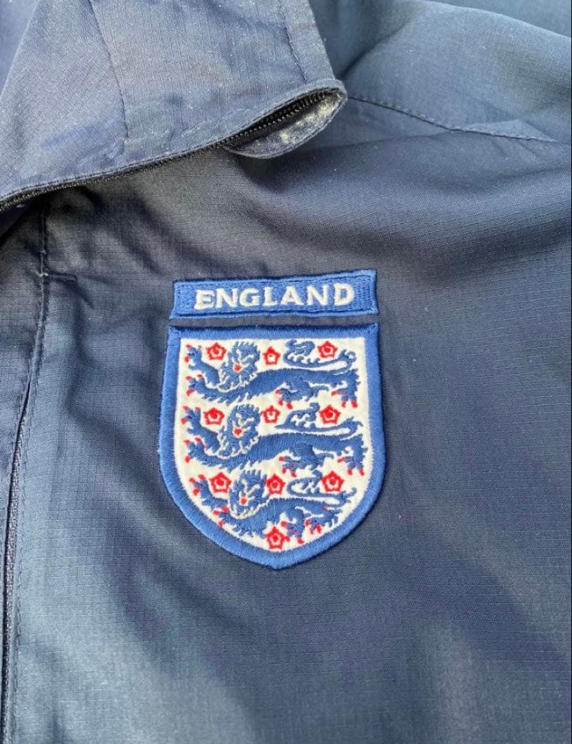 UMBRO イングランド代表 ナイロンプルオーバー 古着