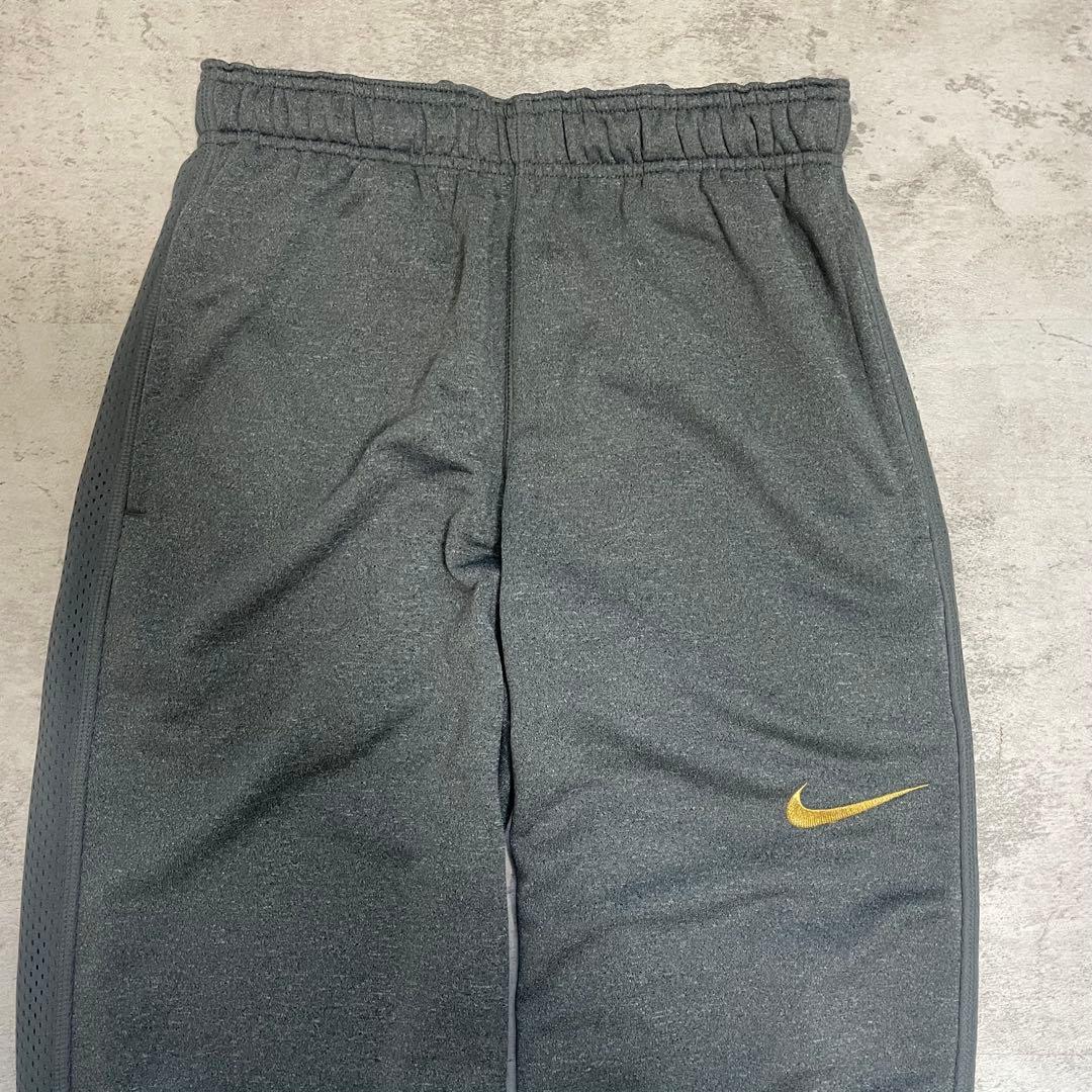 美品 NIKE セットアップ パーカー 金 刺繍 ロゴ グレー S 上下 ウェア